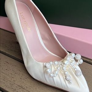 Kate spade ivory pumps, brand new